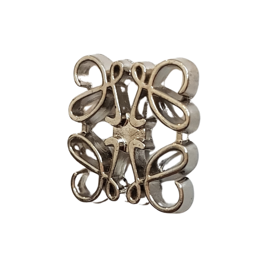 Silver Regal Loop Lapel Pin
