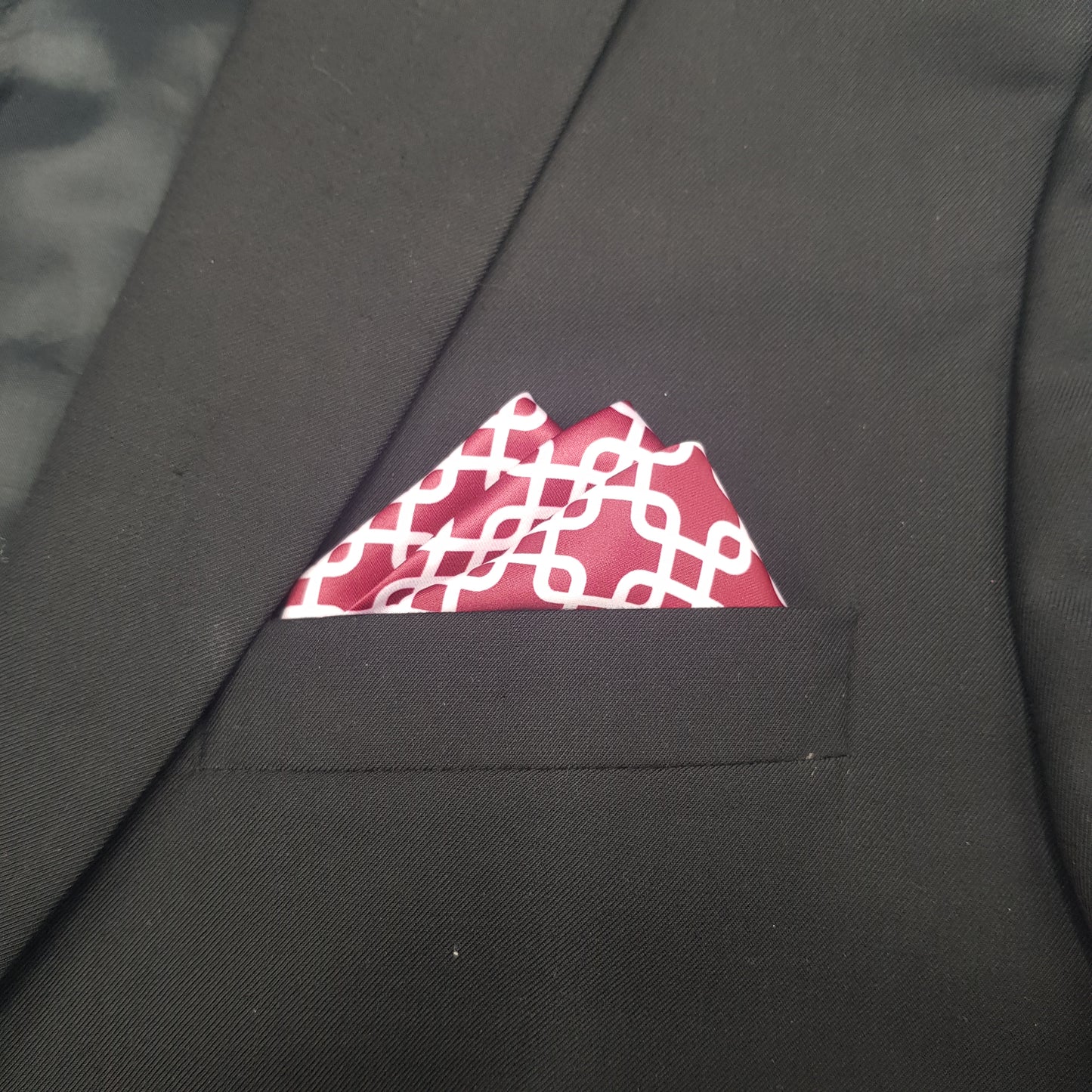Red Square Linked Pocket Square