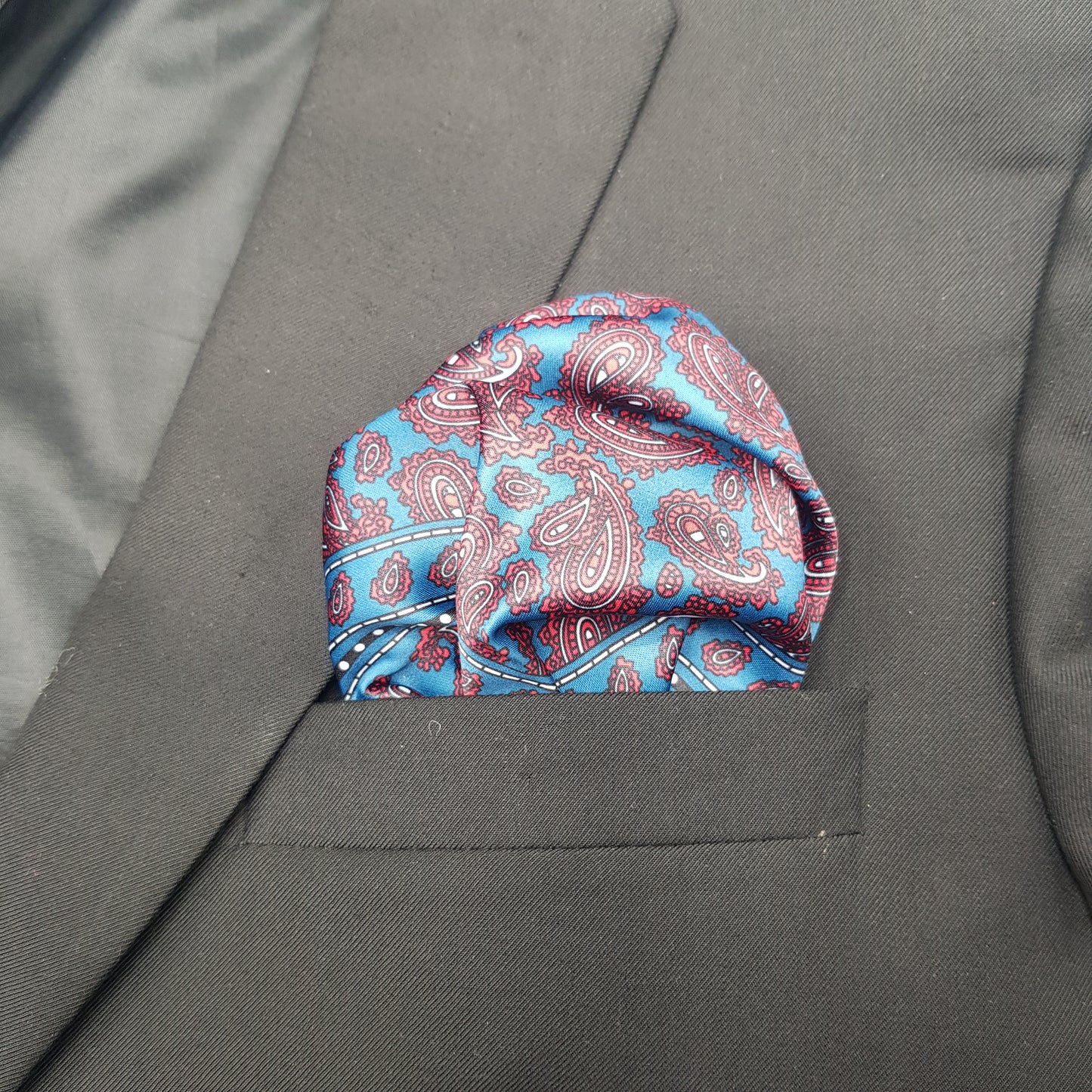 Heritage Border Paisley Pocket Square