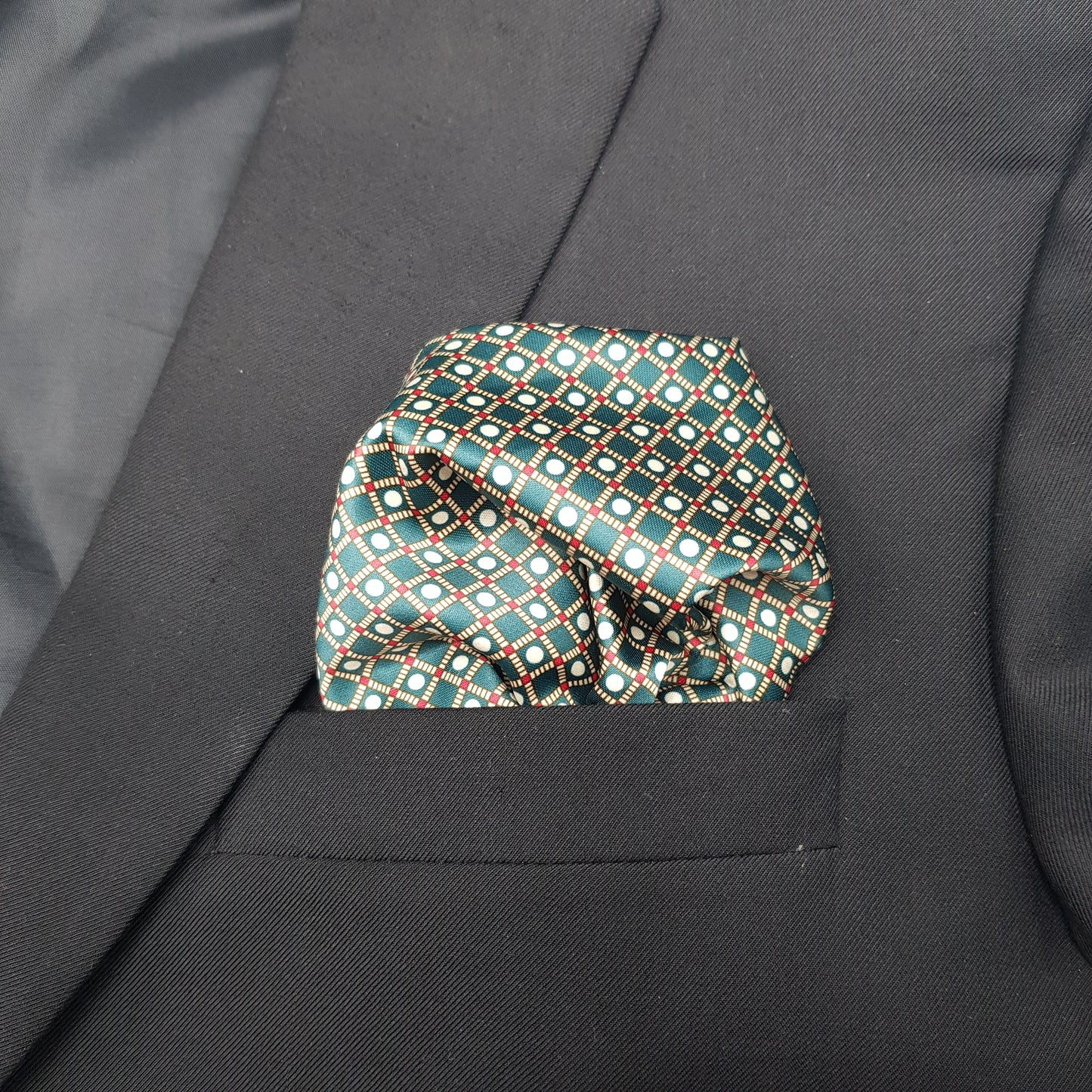 Micro Grid Pocket Square